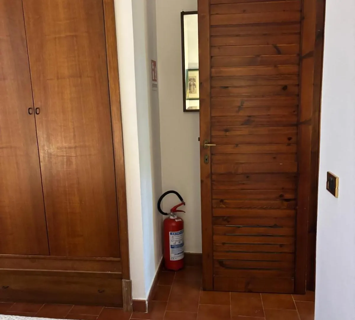 Villa Gio Geremeas Fronte Mare Marongiu 0*,  イタリア